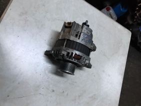 Nissan Qashqai Orjinal Çıkma şarj dinamosu