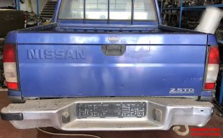 Nissan skystar bagaj kapağı 2001 model 